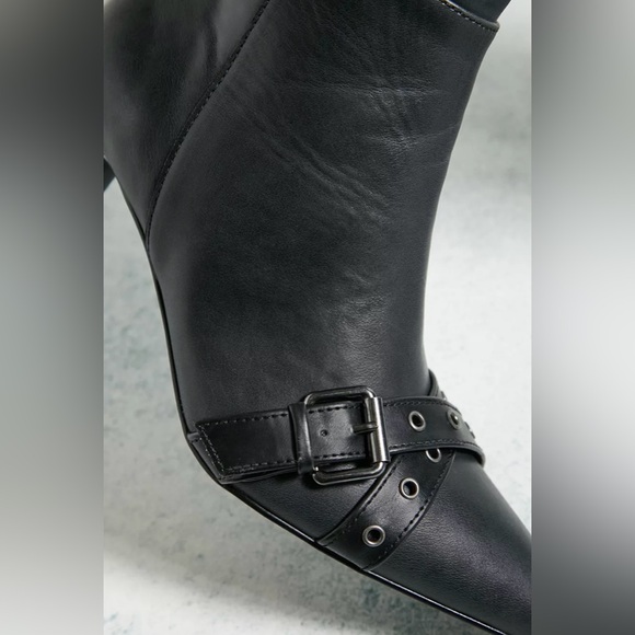 URBAN OUTFITTERS MOTO STILETTO KNEE HIGH LEATHER BOOTS. NEW IN BOX. - Picture 2 of 11